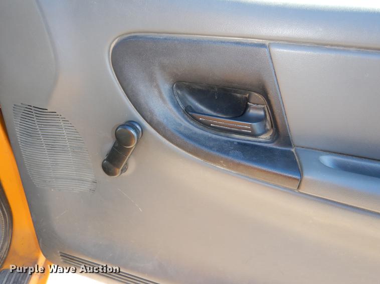 image for item DF1607 2006 Ford Ranger SuperCab pickup truck