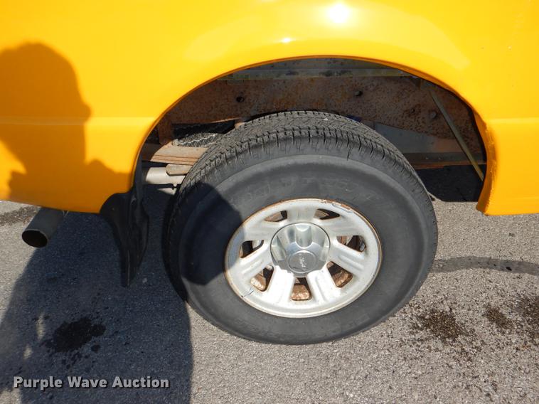 image for item DF1607 2006 Ford Ranger SuperCab pickup truck