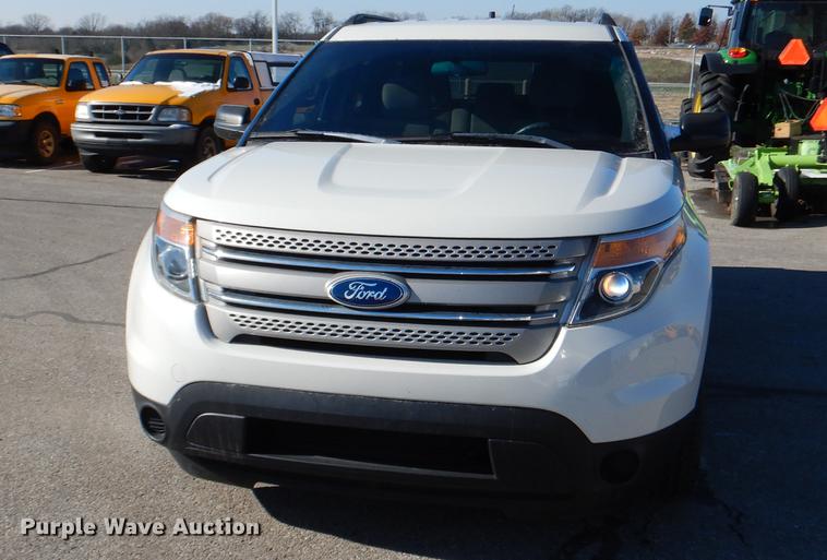 image for item DF1608 2011 Ford Explorer SUV