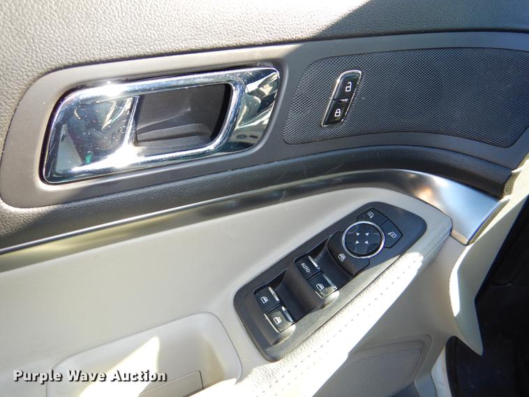 image for item DF1608 2011 Ford Explorer SUV