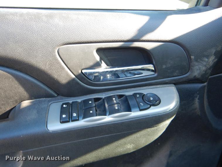 image for item DF1610 2011 Chevrolet Tahoe Police SUV