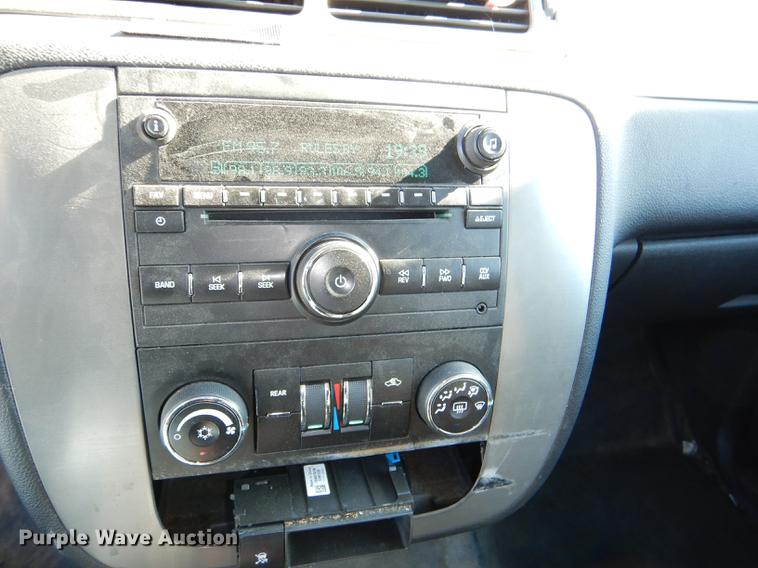 image for item DF1610 2011 Chevrolet Tahoe Police SUV