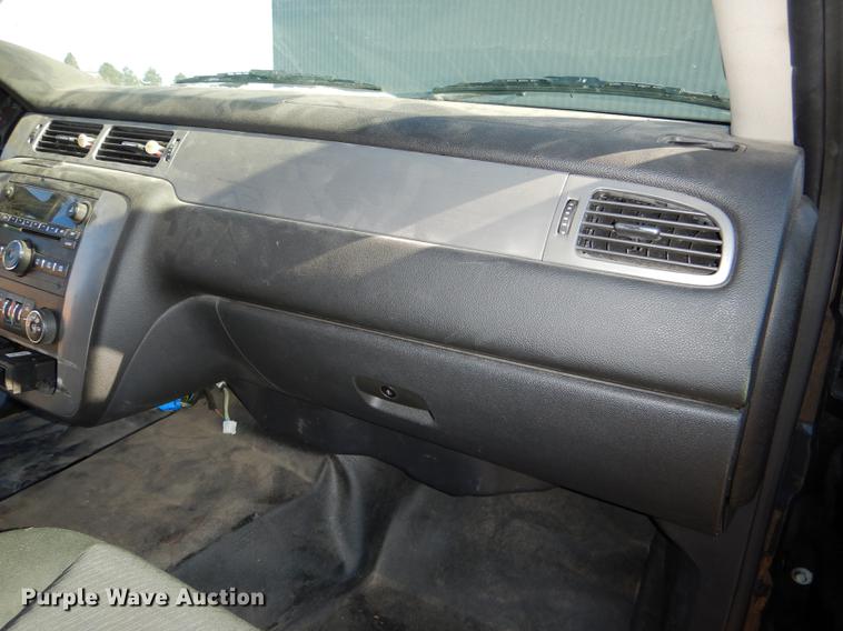 image for item DF1610 2011 Chevrolet Tahoe Police SUV