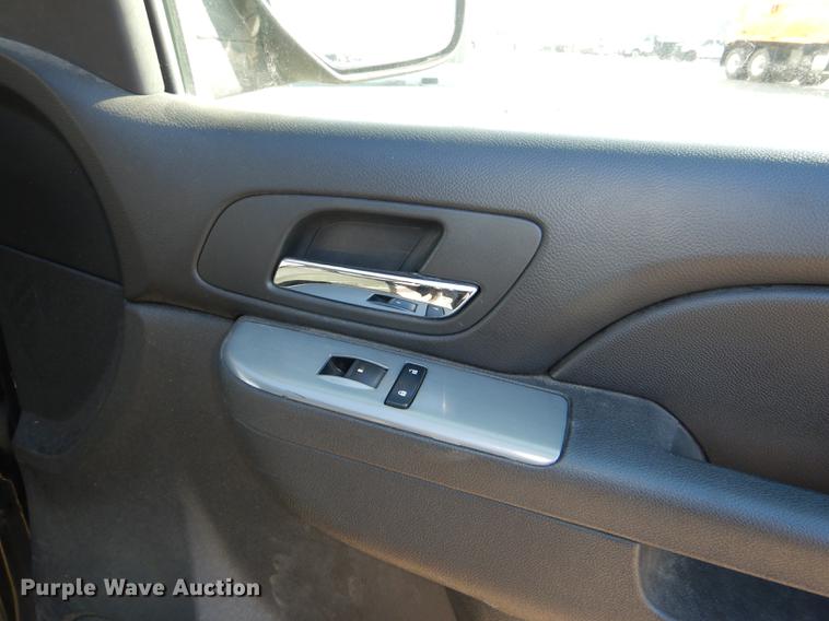 image for item DF1610 2011 Chevrolet Tahoe Police SUV