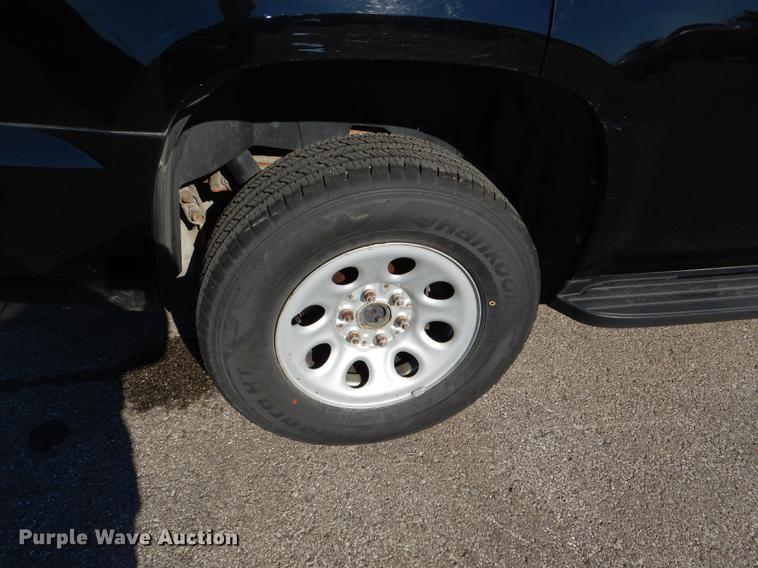 image for item DF1610 2011 Chevrolet Tahoe Police SUV