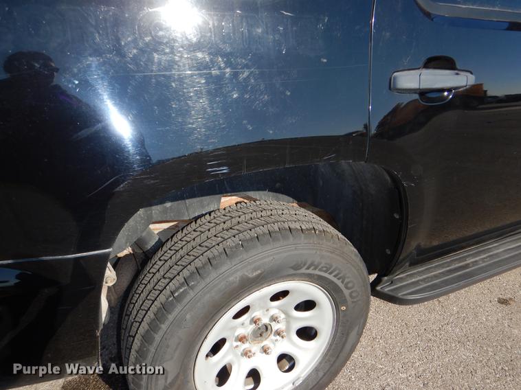 image for item DF1610 2011 Chevrolet Tahoe Police SUV