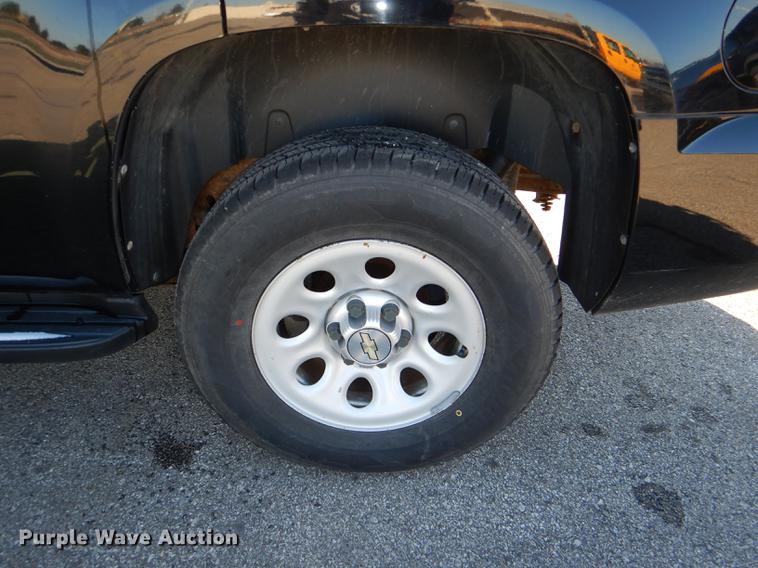 image for item DF1610 2011 Chevrolet Tahoe Police SUV