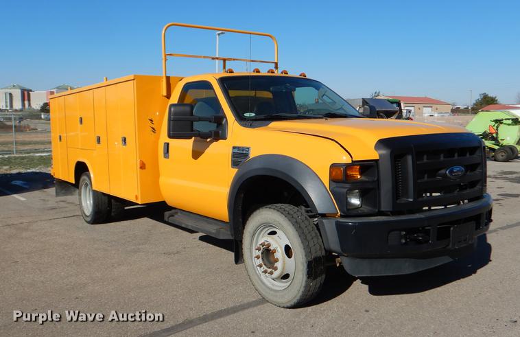 image for item DF1611 2008 Ford F550 utility truck