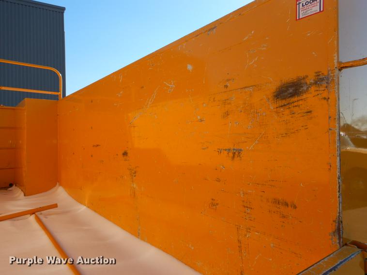 image for item DF1611 2008 Ford F550 utility truck