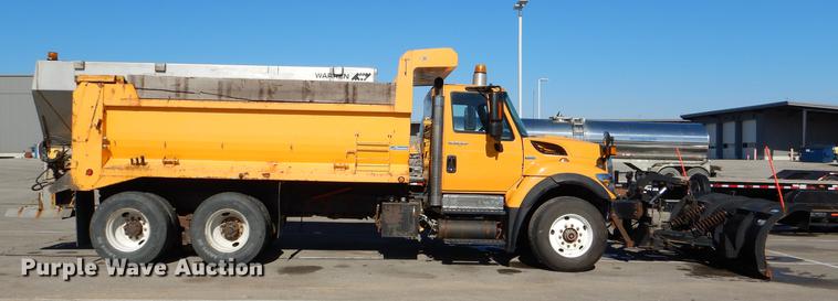 image for item DF1613 2009 International WorkStar 7500 dump truck