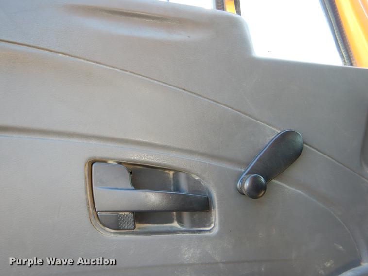 image for item DF1613 2009 International WorkStar 7500 dump truck