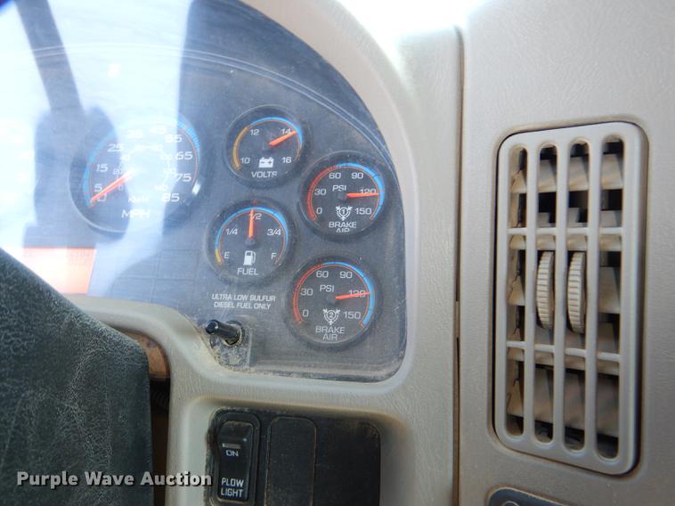 image for item DF1613 2009 International WorkStar 7500 dump truck