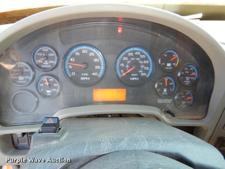 image for item DF1613 2009 International WorkStar 7500 dump truck