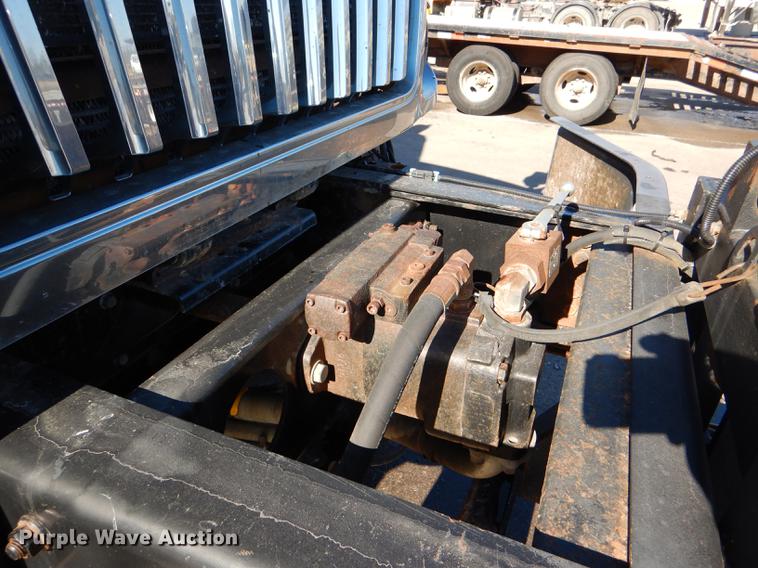 image for item DF1613 2009 International WorkStar 7500 dump truck