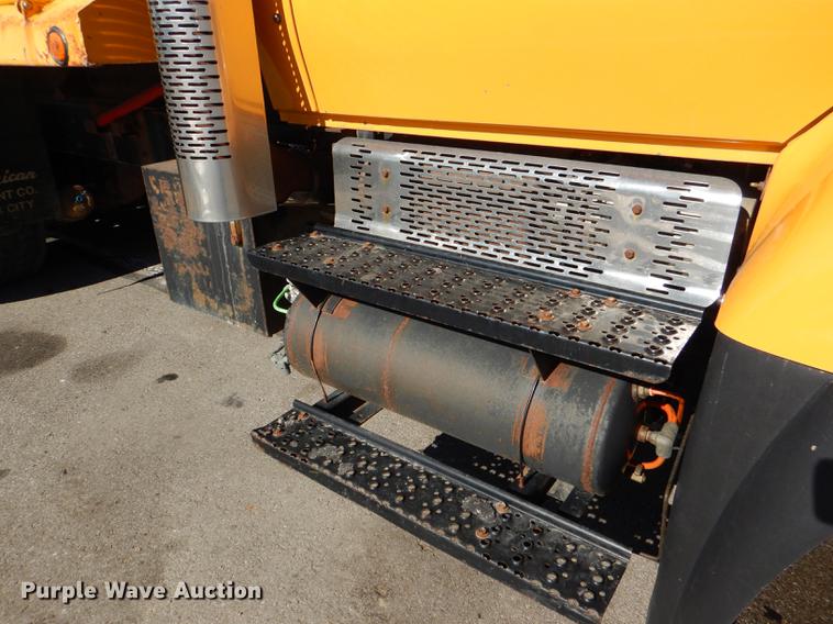 image for item DF1613 2009 International WorkStar 7500 dump truck