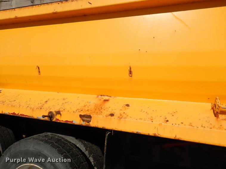 image for item DF1613 2009 International WorkStar 7500 dump truck