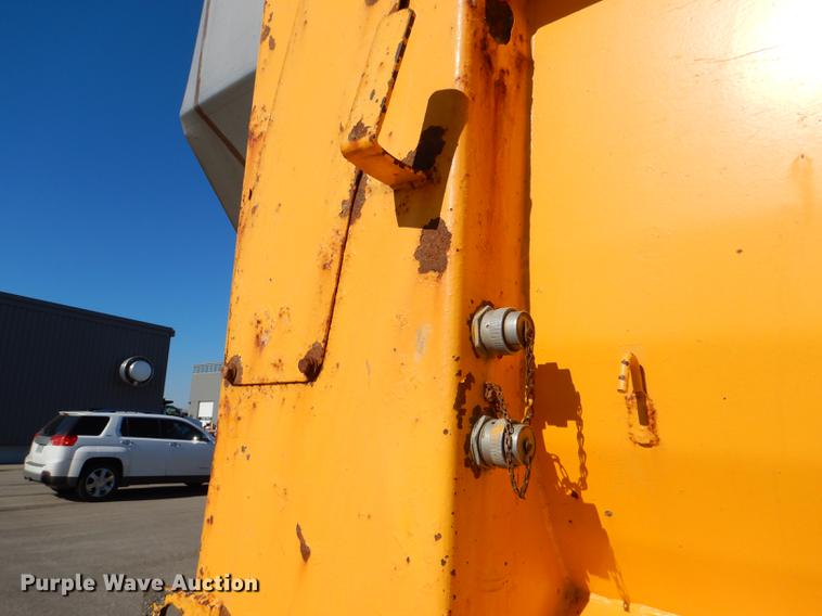 image for item DF1613 2009 International WorkStar 7500 dump truck