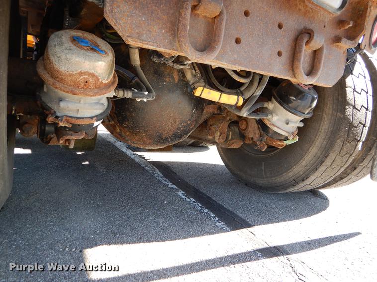 image for item DF1613 2009 International WorkStar 7500 dump truck