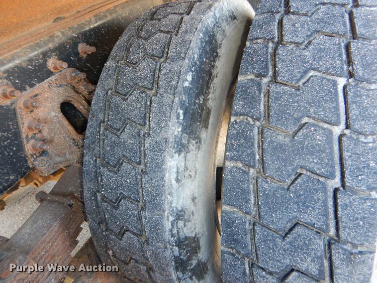 image for item DF1613 2009 International WorkStar 7500 dump truck