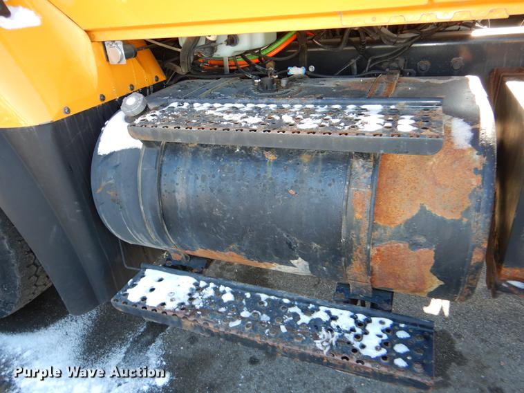 image for item DF1613 2009 International WorkStar 7500 dump truck