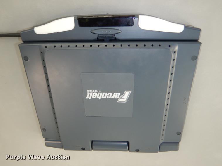 image for item DF1616 2001 Ford Econoline E450 Super Duty shuttle bus