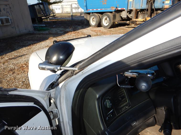 image for item DF1618 2011 Ford Crown Victoria Police Interceptor