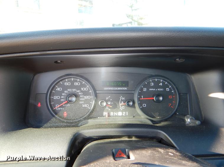 image for item DF1618 2011 Ford Crown Victoria Police Interceptor