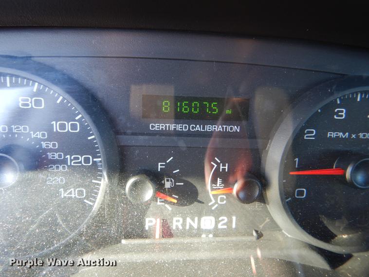 image for item DF1618 2011 Ford Crown Victoria Police Interceptor