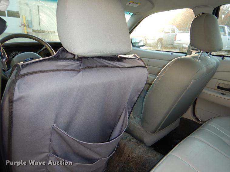 image for item DF1622 2003 Ford Crown Victoria Police Interceptor