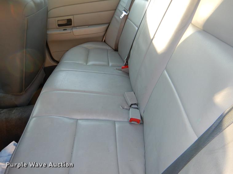 image for item DF1622 2003 Ford Crown Victoria Police Interceptor