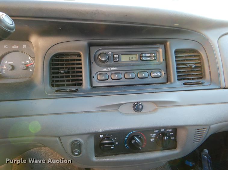 image for item DF1622 2003 Ford Crown Victoria Police Interceptor