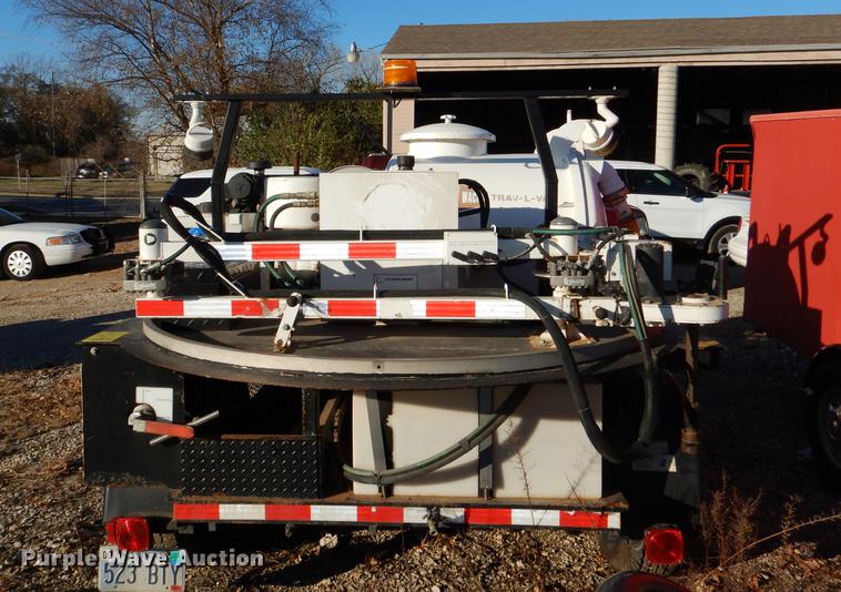 image for item DF1623 2008 E H Wachs Trav-L-Vac vacuum trailer