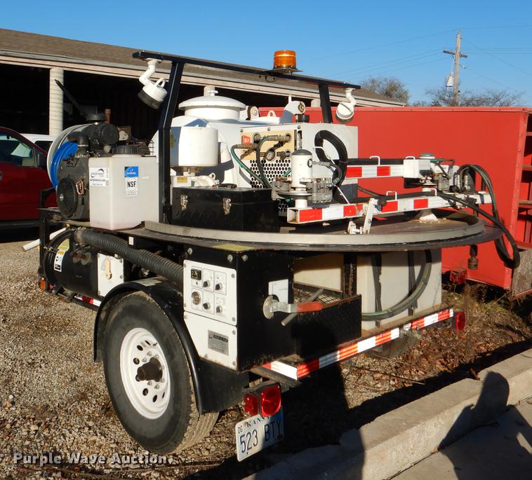 image for item DF1623 2008 E H Wachs Trav-L-Vac vacuum trailer