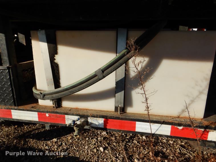 image for item DF1623 2008 E H Wachs Trav-L-Vac vacuum trailer