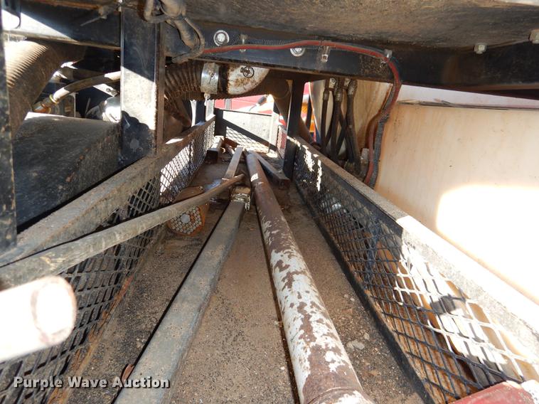 image for item DF1623 2008 E H Wachs Trav-L-Vac vacuum trailer