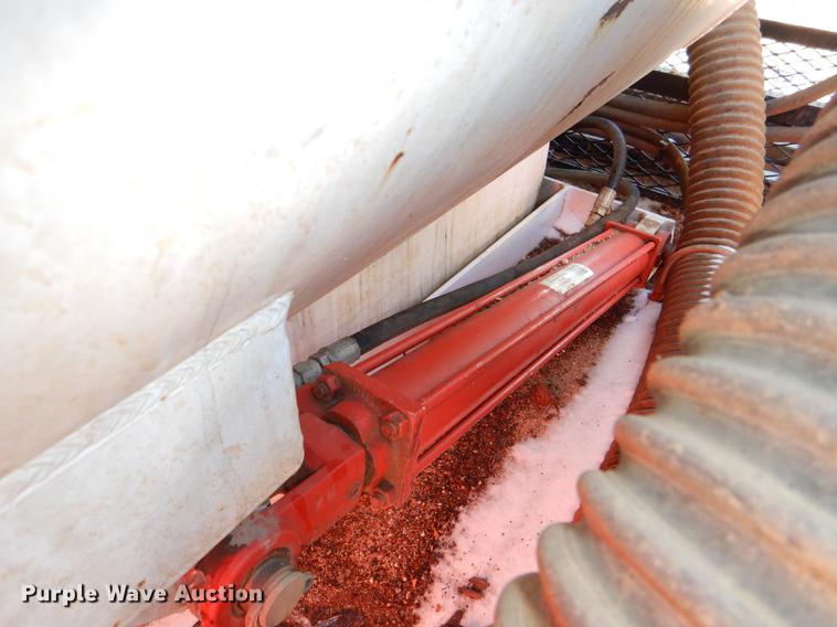 image for item DF1623 2008 E H Wachs Trav-L-Vac vacuum trailer