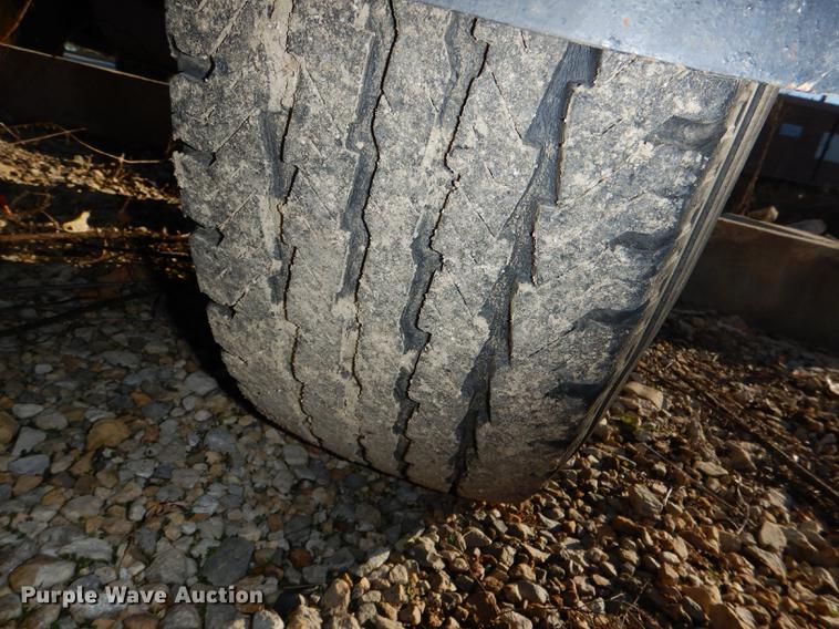 image for item DF1623 2008 E H Wachs Trav-L-Vac vacuum trailer