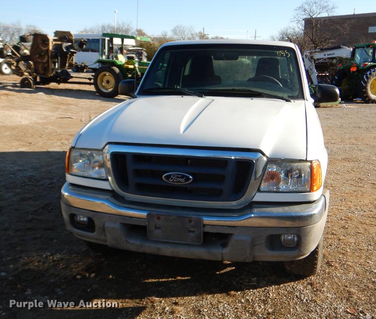 image for item DF1624 2005 Ford Ranger SuperCab pickup truck