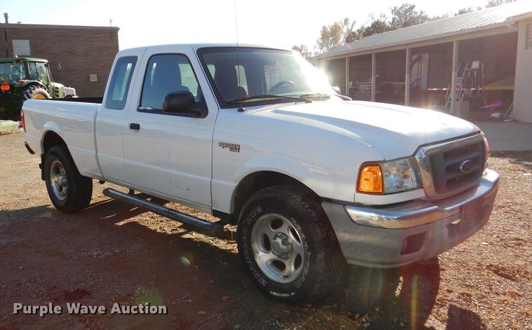image for item DF1624 2005 Ford Ranger SuperCab pickup truck