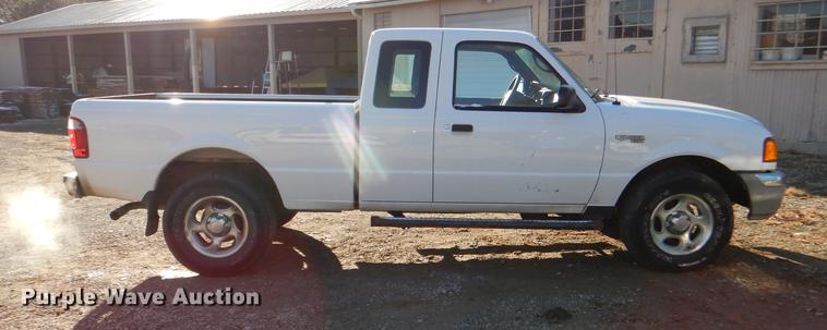 image for item DF1624 2005 Ford Ranger SuperCab pickup truck