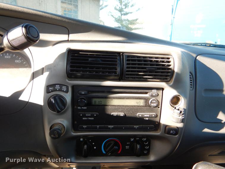 image for item DF1624 2005 Ford Ranger SuperCab pickup truck