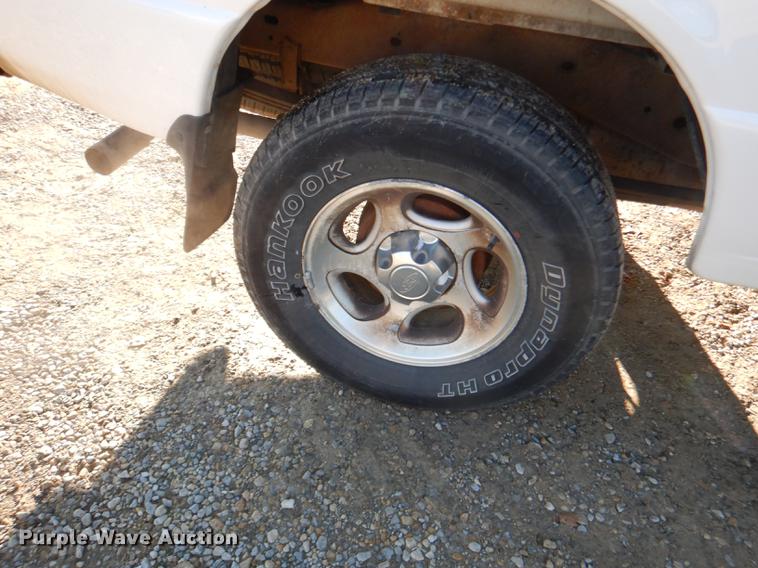 image for item DF1624 2005 Ford Ranger SuperCab pickup truck