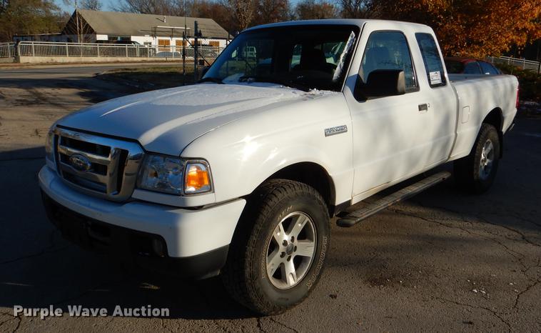 image for item DF1627 2006 Ford Ranger SuperCab pickup truck