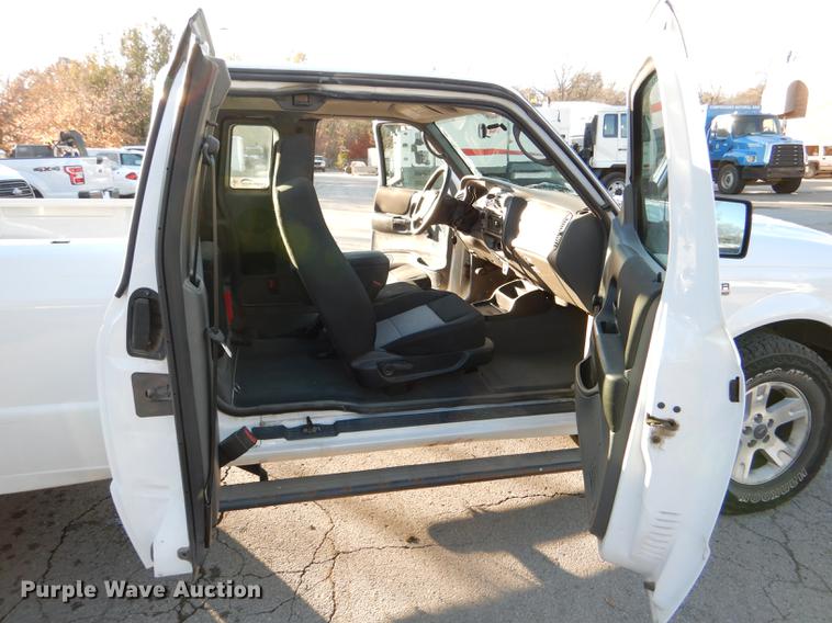 image for item DF1627 2006 Ford Ranger SuperCab pickup truck