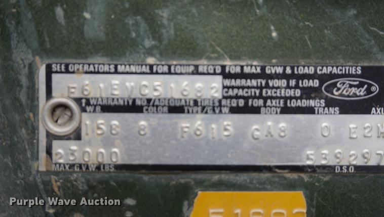 image for item DF1647 1976 Ford F600 dump truck