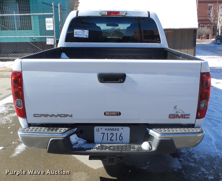 image for item DF2811 2006 GMC Canyon Crew Cab pickup truck
