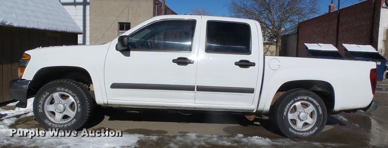 image for item DF2811 2006 GMC Canyon Crew Cab pickup truck