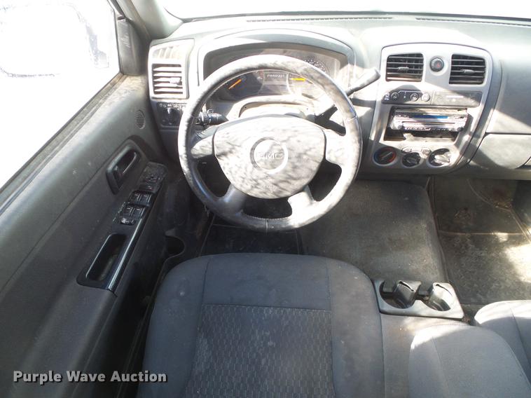 image for item DF2811 2006 GMC Canyon Crew Cab pickup truck