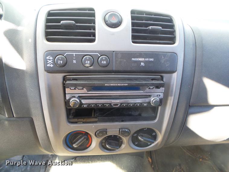 image for item DF2811 2006 GMC Canyon Crew Cab pickup truck