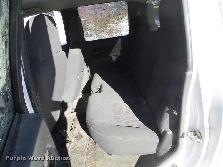 image for item DF2811 2006 GMC Canyon Crew Cab pickup truck